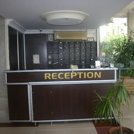 Gunal Apart 3* Antalya
